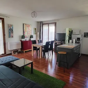 https://t2-avignon-intra-muros-spacieux-et-lumineux.fr-provencehotel.com